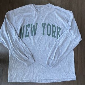 brandy melville new york graphic tee